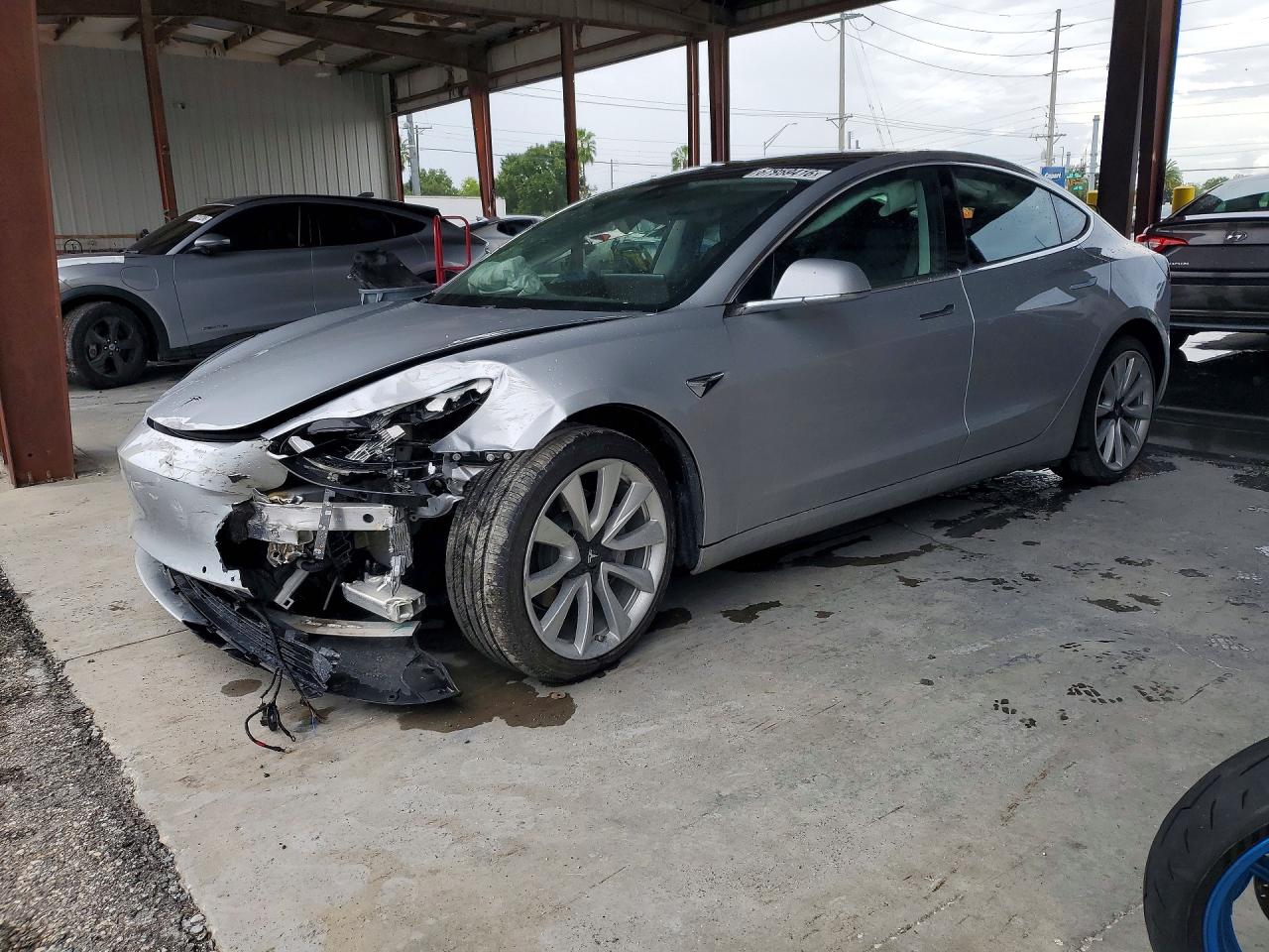 2018 TESLA MODEL 3