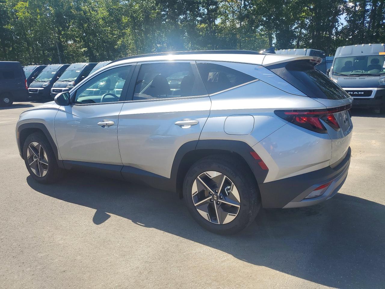 2026 HYUNDAI TUCSON SEL — photo 2