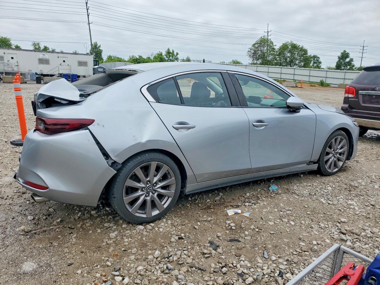 2019 MAZDA 3 SELECT — снимка 3