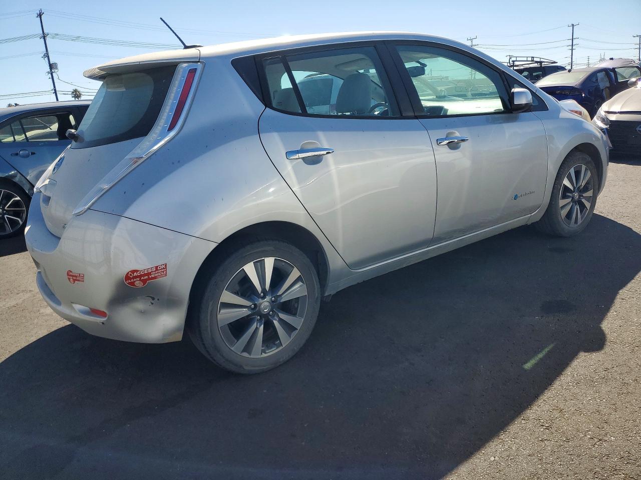 2015 NISSAN LEAF SV — снимка 3