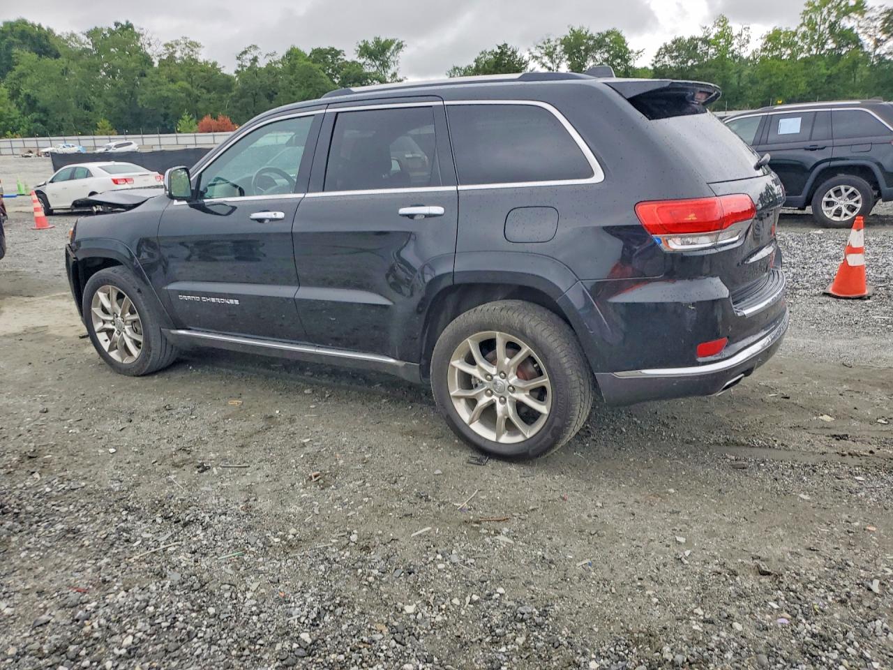 2015 JEEP GRAND CHEROKEE SUMMIT — снимка 2
