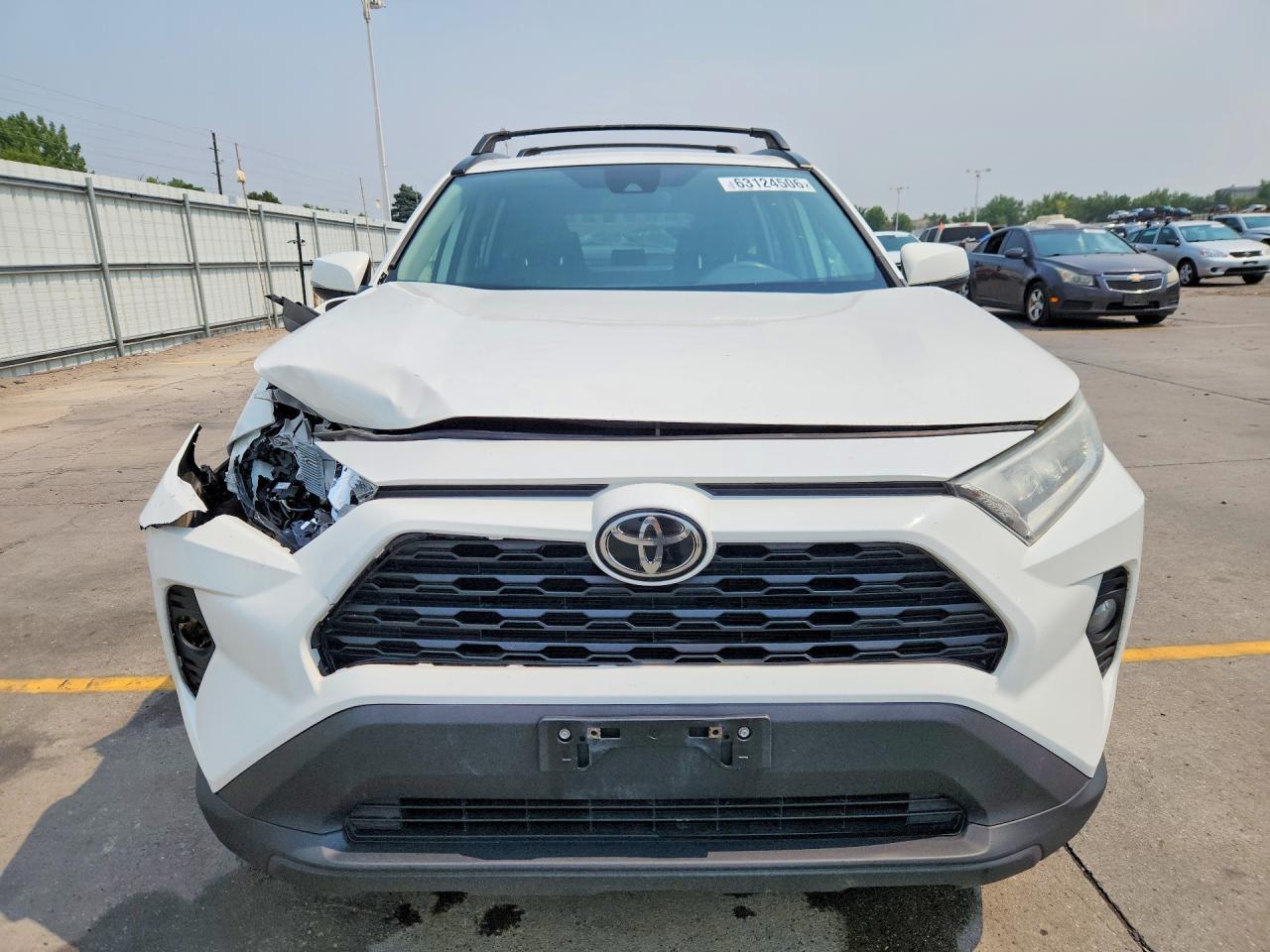 2019 TOYOTA RAV4 XLE — снимка 5