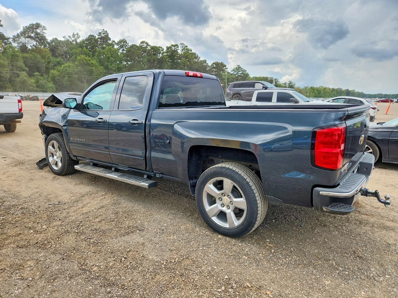 2018 CHEVROLET SILVERADO C1500 LT — снимка 2