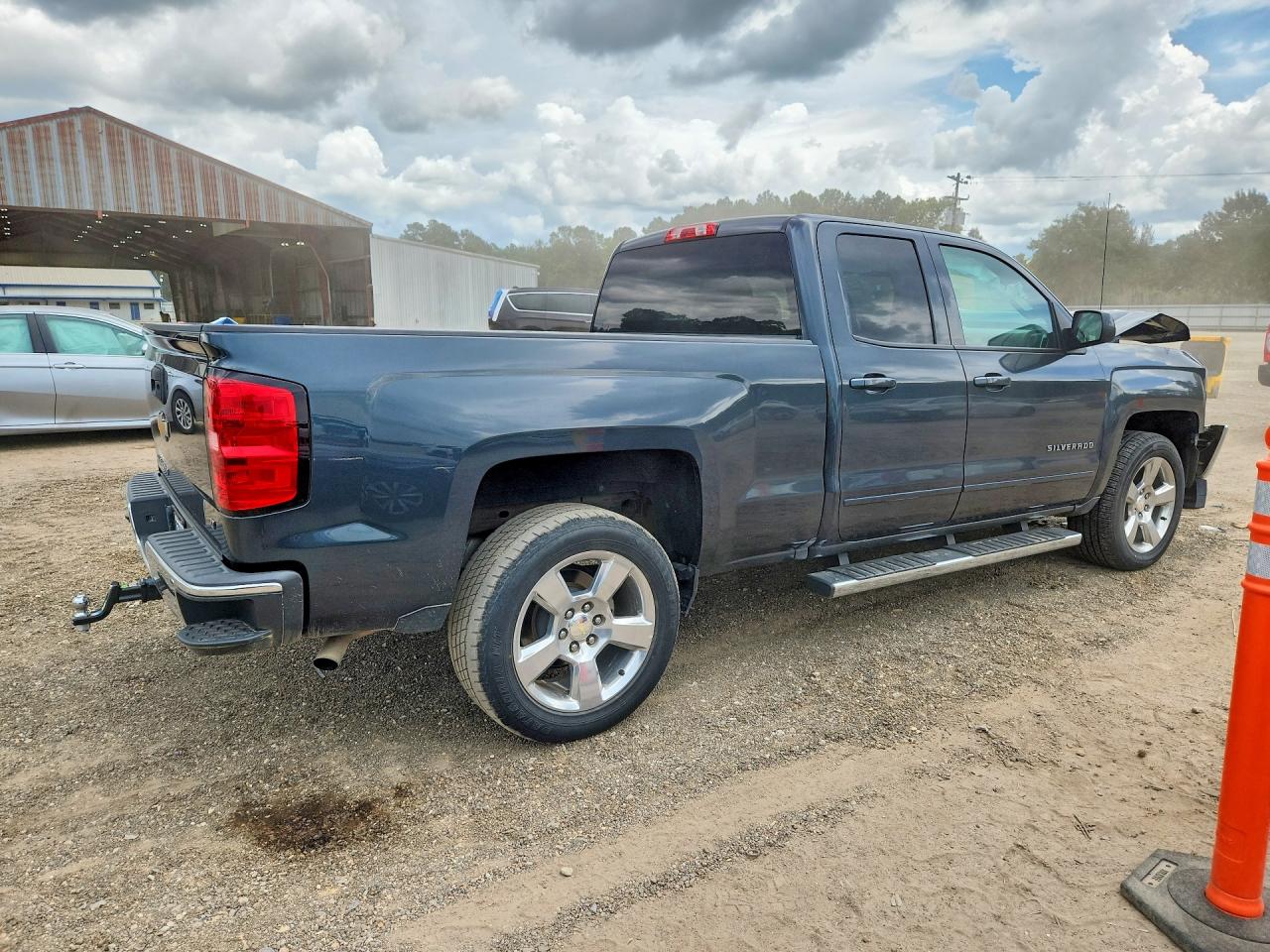 2018 CHEVROLET SILVERADO C1500 LT — снимка 3