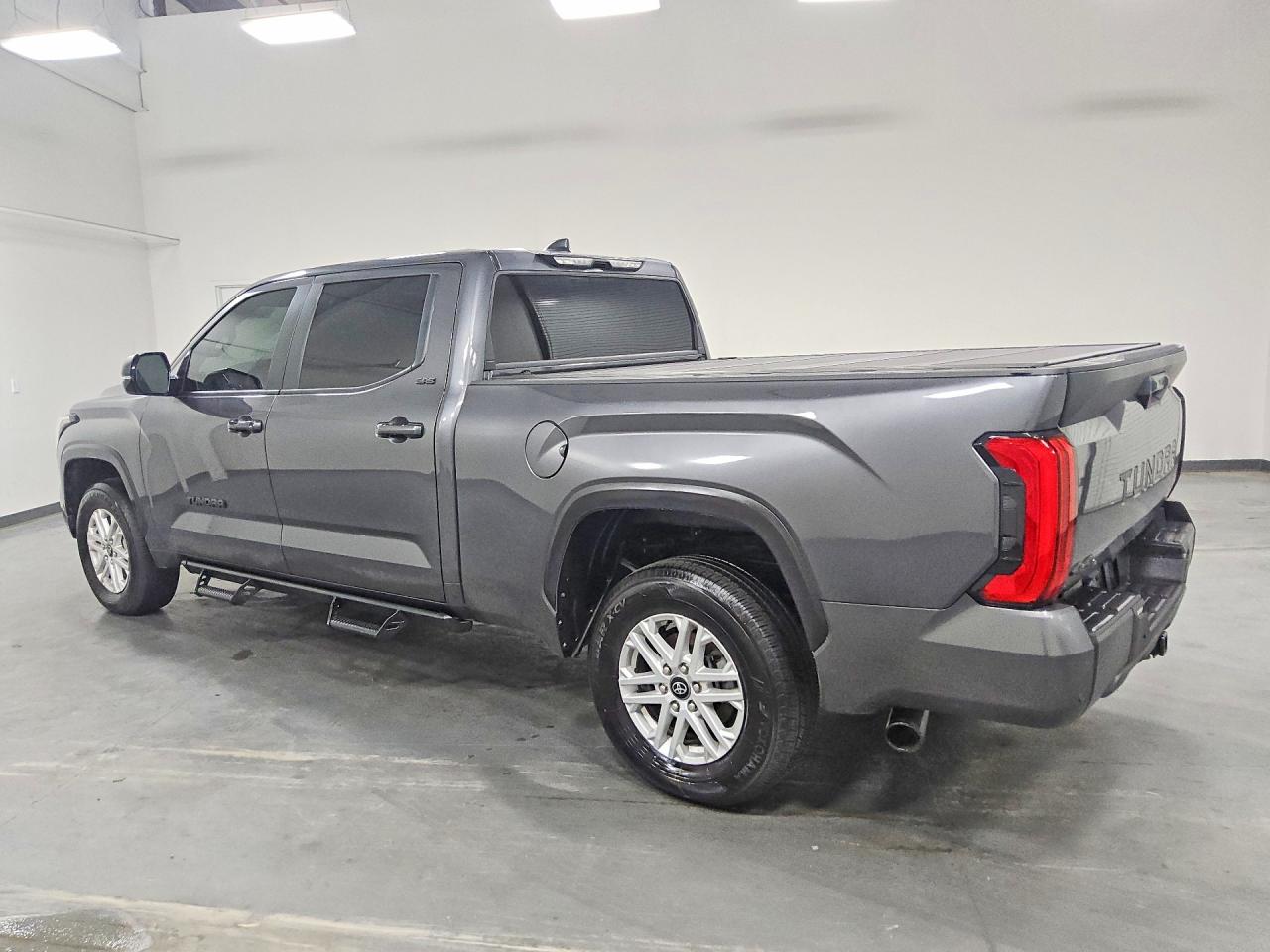 2026 TOYOTA TUNDRA CREWMAX SR5 — снимка 2