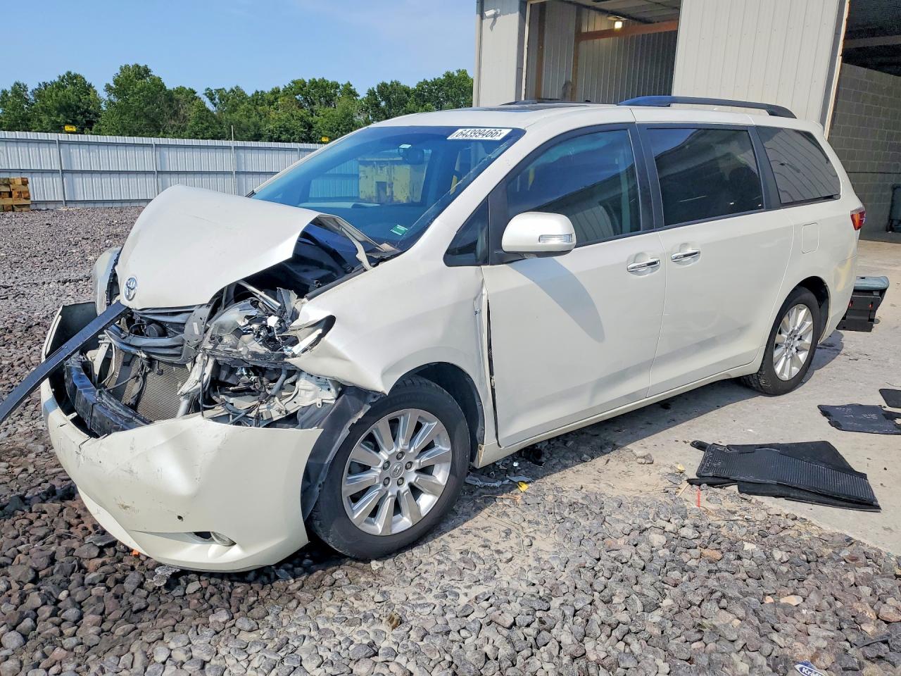 2016 TOYOTA SIENNA LIMITED 7-PASSENGER