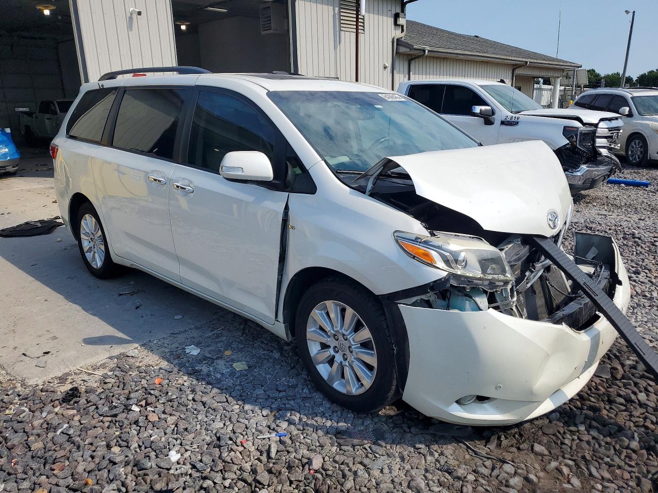 2016 TOYOTA SIENNA LIMITED 7-PASSENGER — снимка 4