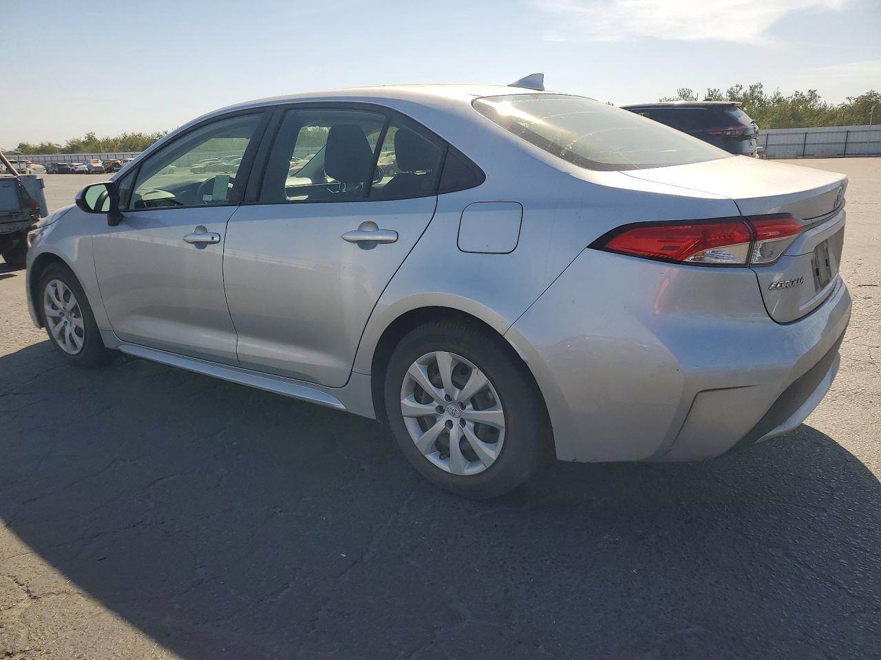 2020 TOYOTA COROLLA LE — снимка 2
