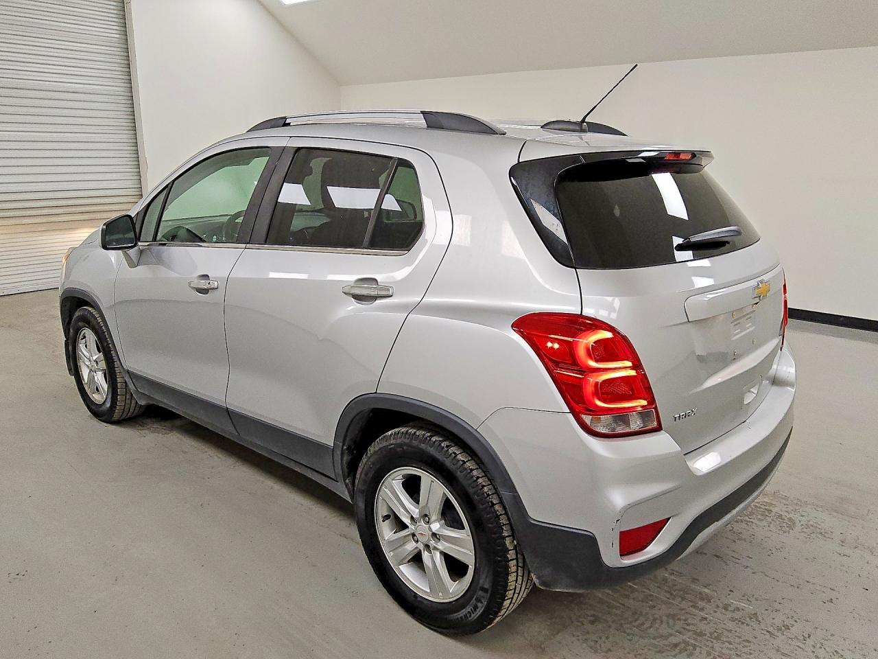 2018 CHEVROLET TRAX 1LT — снимка 2