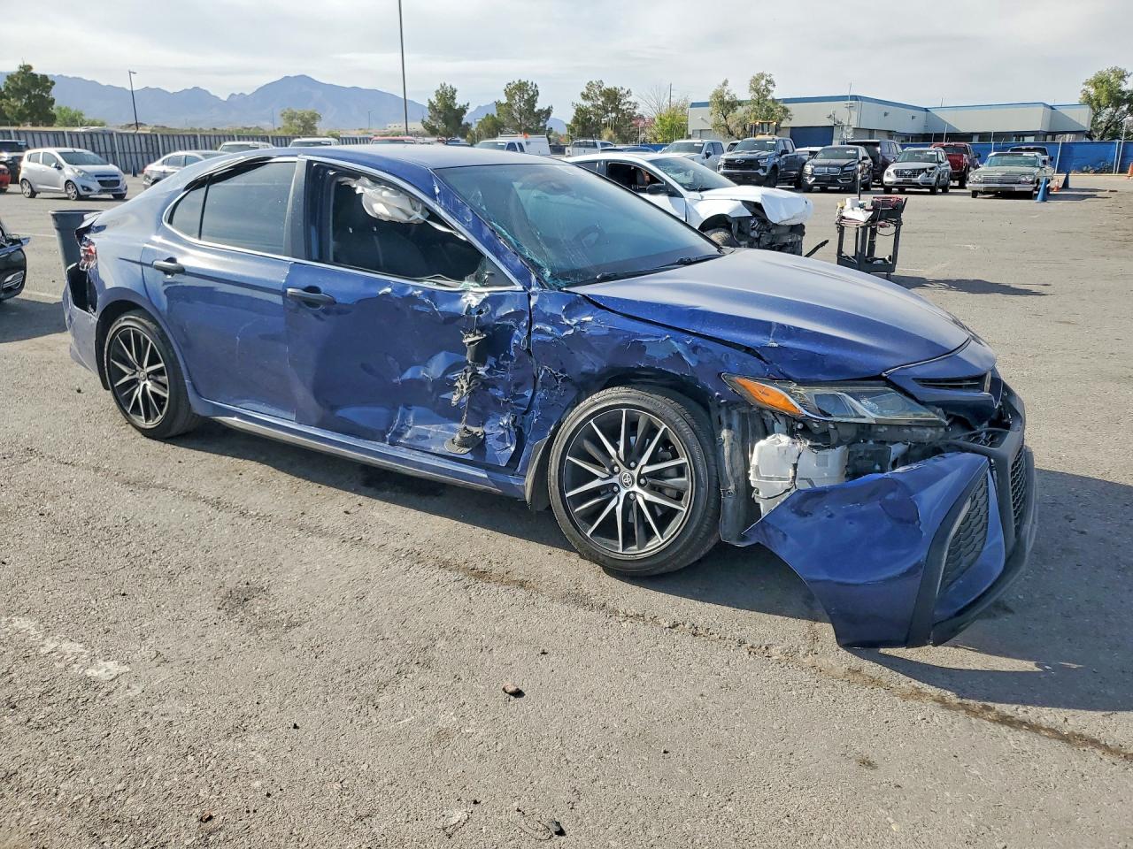 2024 TOYOTA CAMRY SE — снимка 4