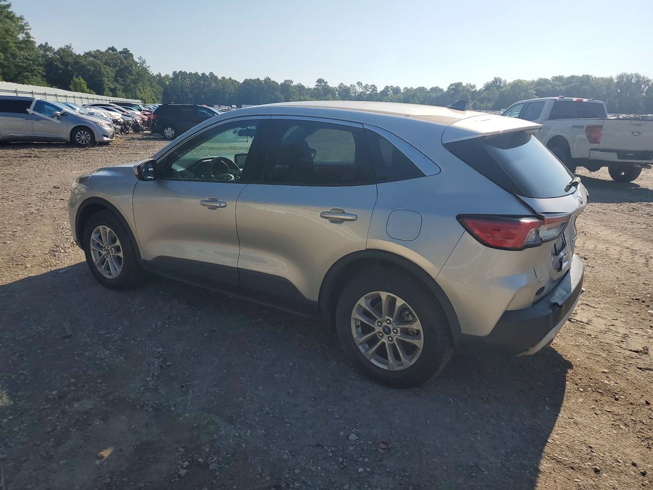 2020 FORD ESCAPE SE — снимка 2
