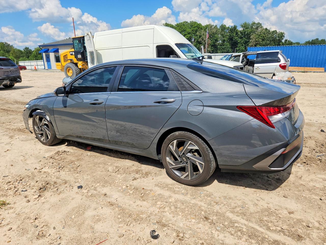 2025 HYUNDAI ELANTRA LIMITED — снимка 2