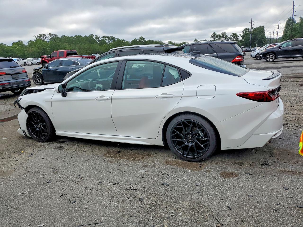 2026 TOYOTA CAMRY XSE — снимка 2