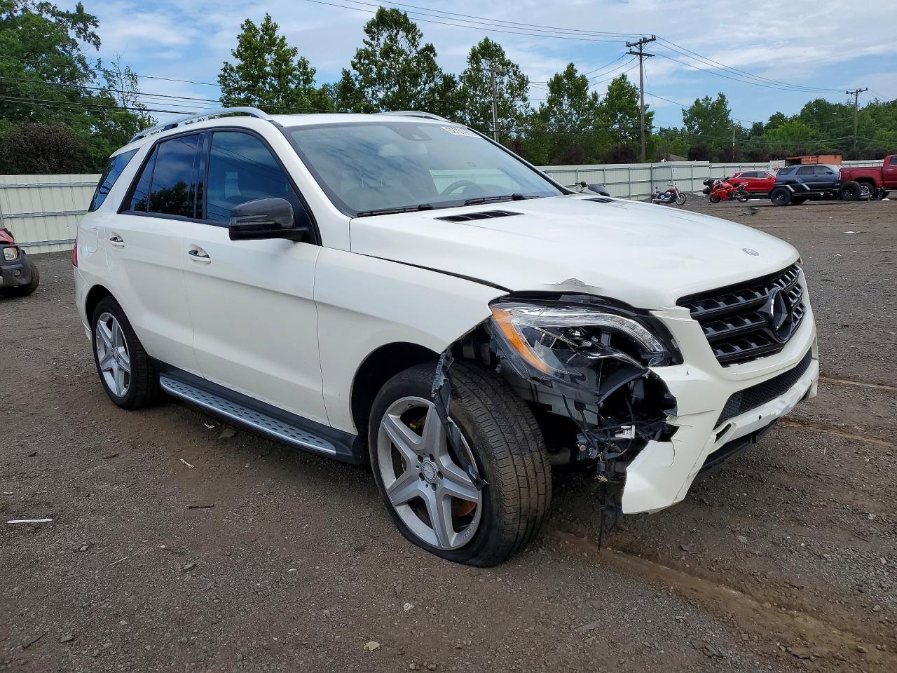 2013 MERCEDES-BENZ ML 550 4MATIC — снимка 4