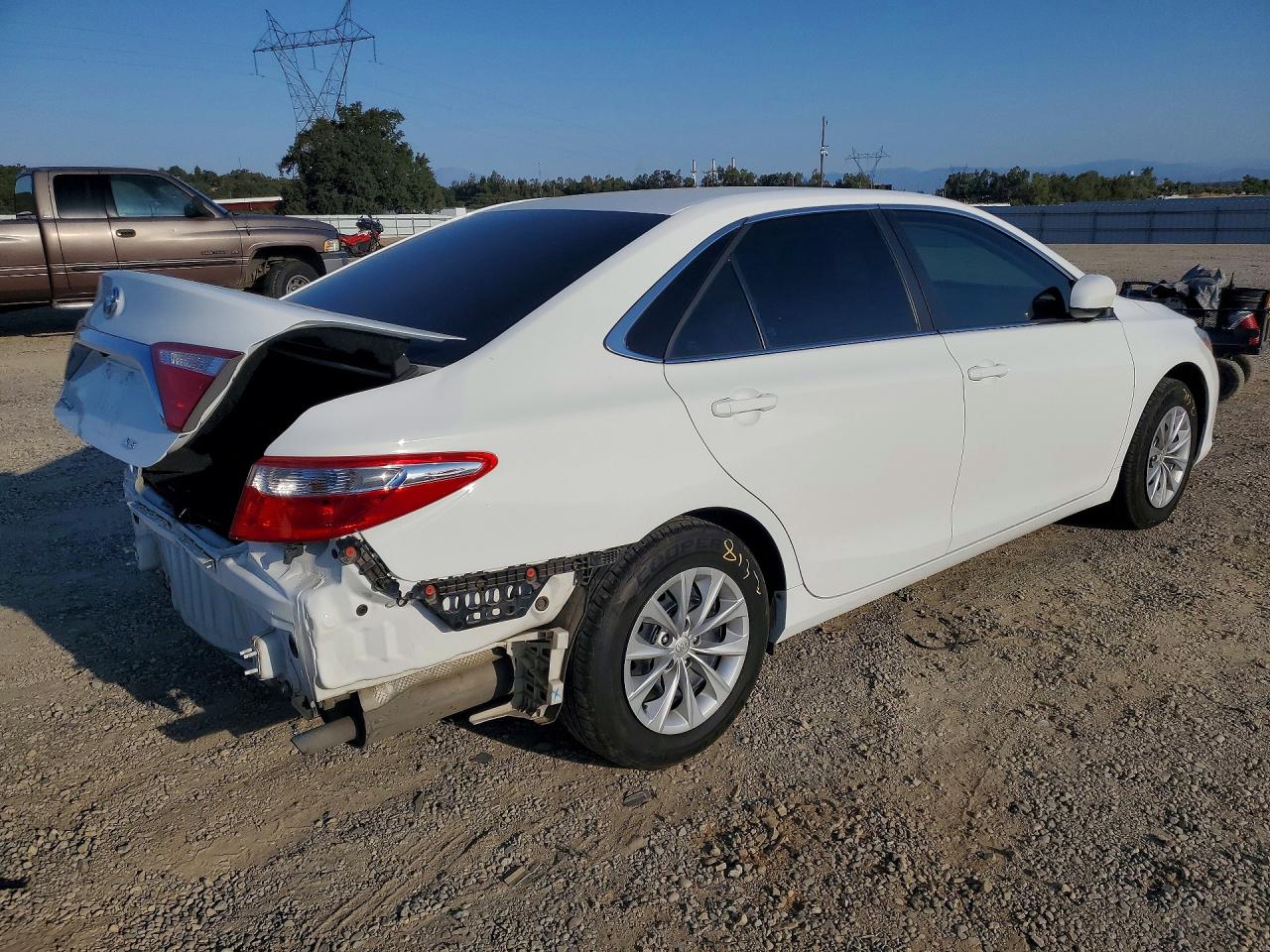 2016 TOYOTA CAMRY LE — снимка 3
