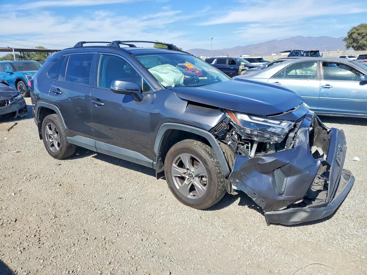 2022 TOYOTA RAV4 XLE — снимка 4