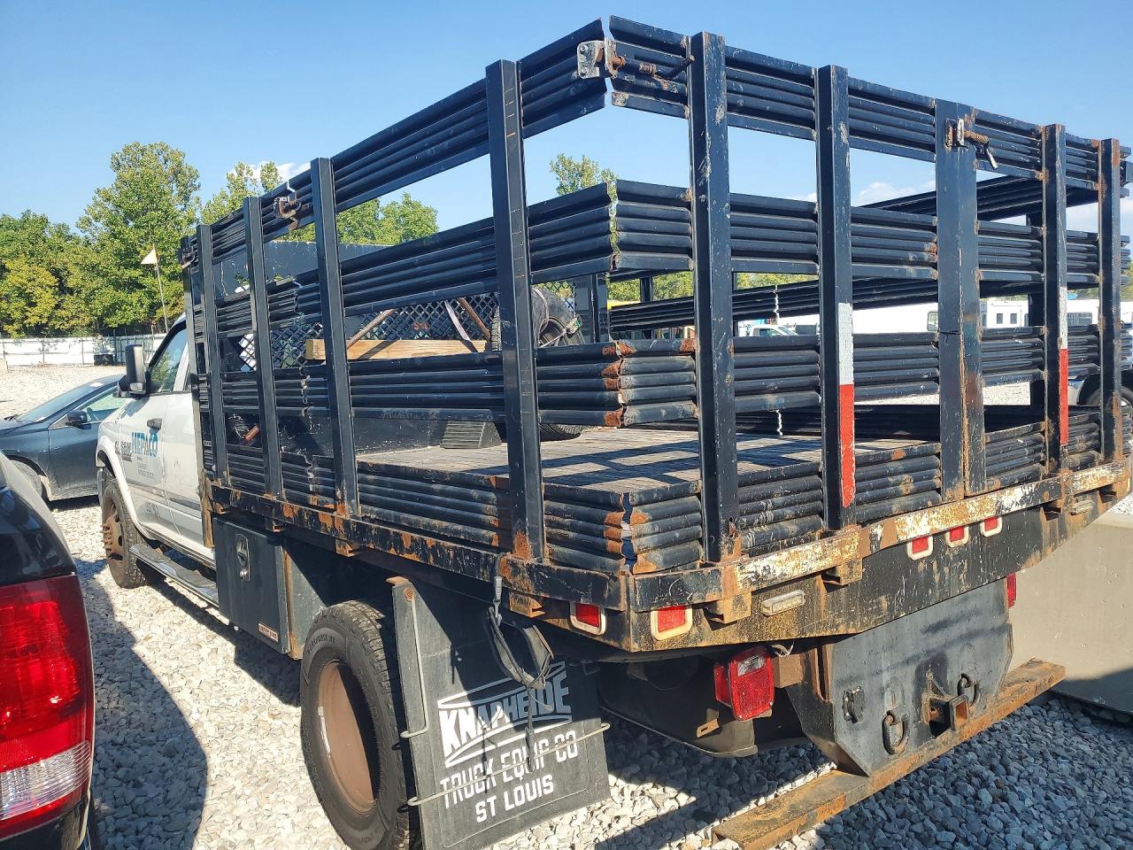 2015 RAM 3500 — снимка 2