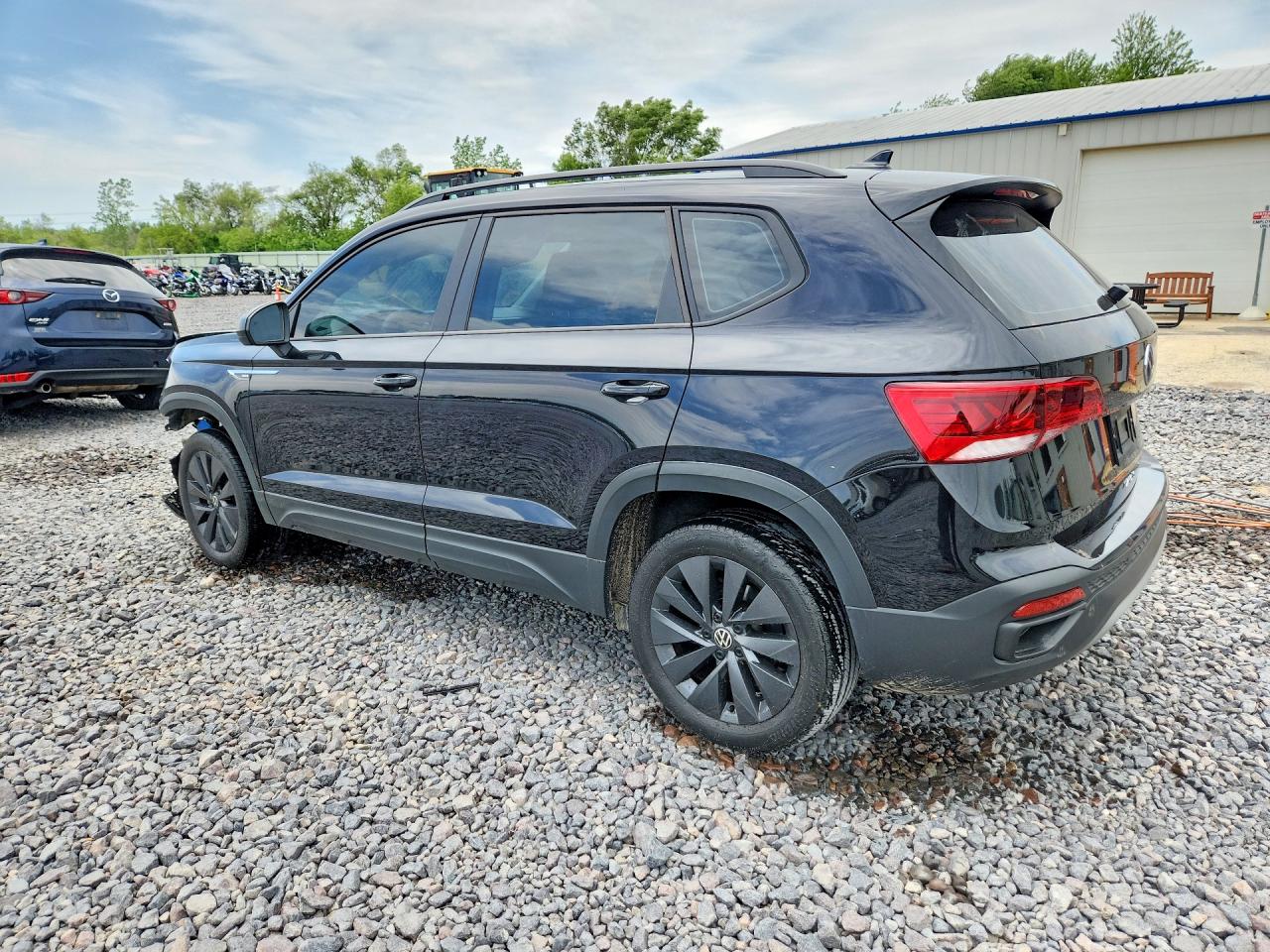2024 VOLKSWAGEN TAOS S — снимка 2