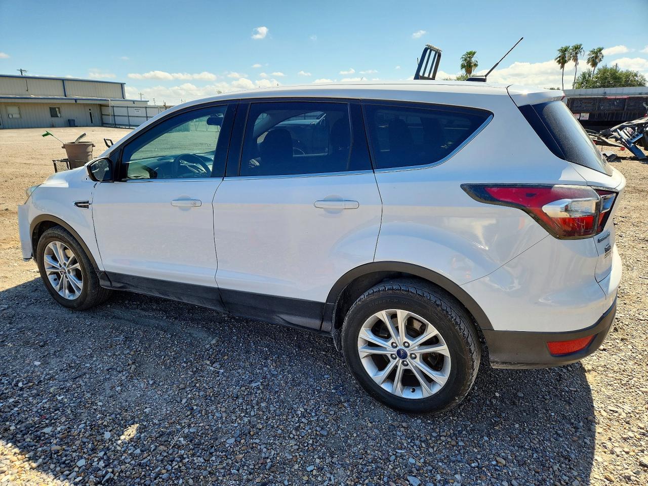 2017 FORD ESCAPE SE — снимка 2
