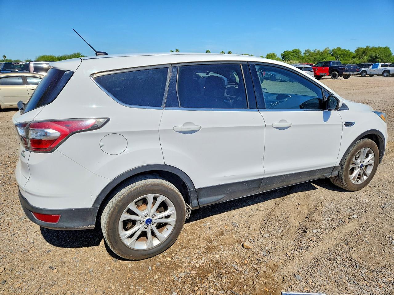 2017 FORD ESCAPE SE — снимка 3
