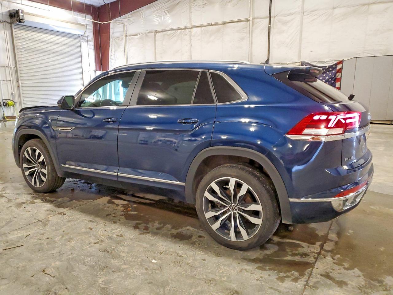 2020 VOLKSWAGEN ATLAS CROSS SPORT SEL R-LINE — снимка 2