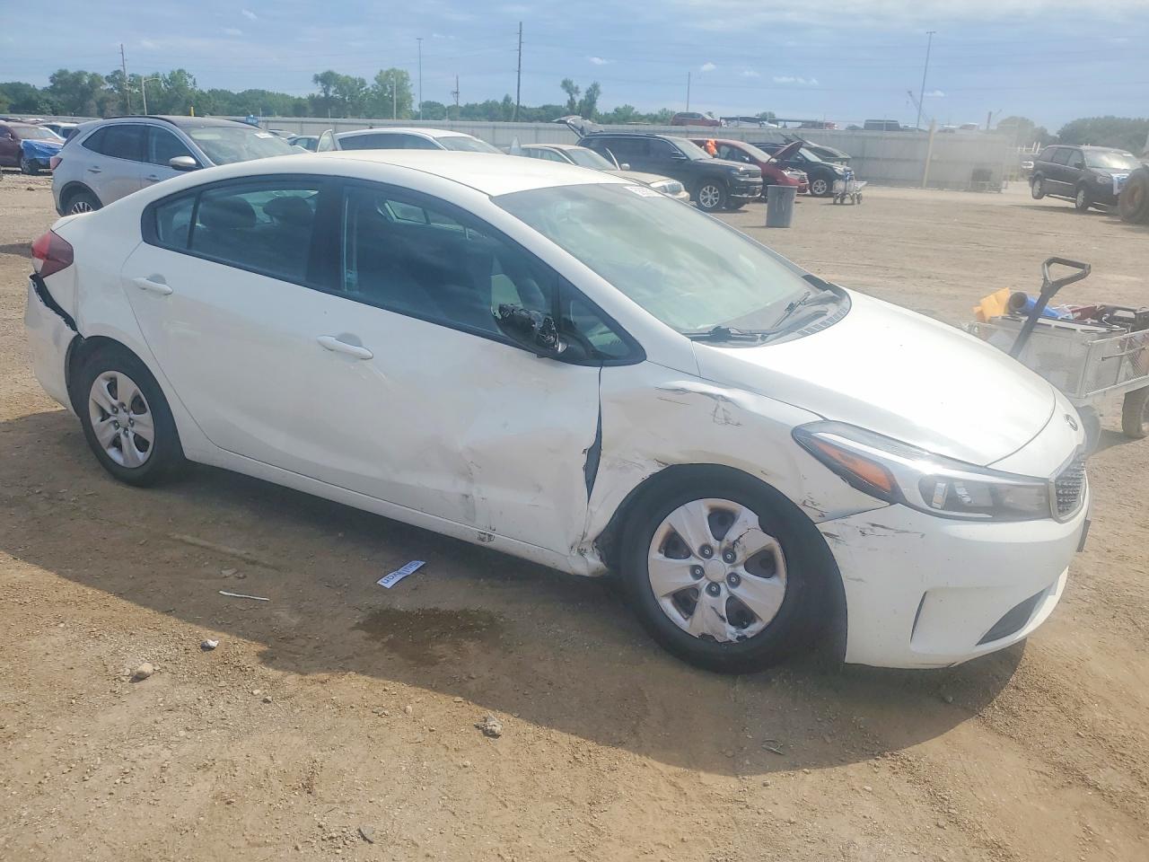 2017 KIA FORTE LX — снимка 5
