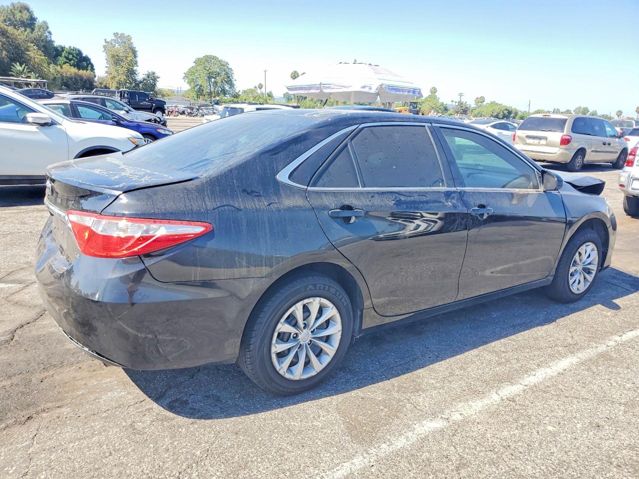 2016 TOYOTA CAMRY LE — снимка 3
