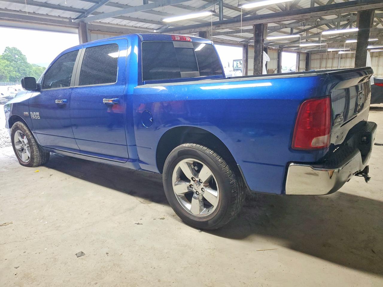 2016 RAM 1500 SLT — снимка 2