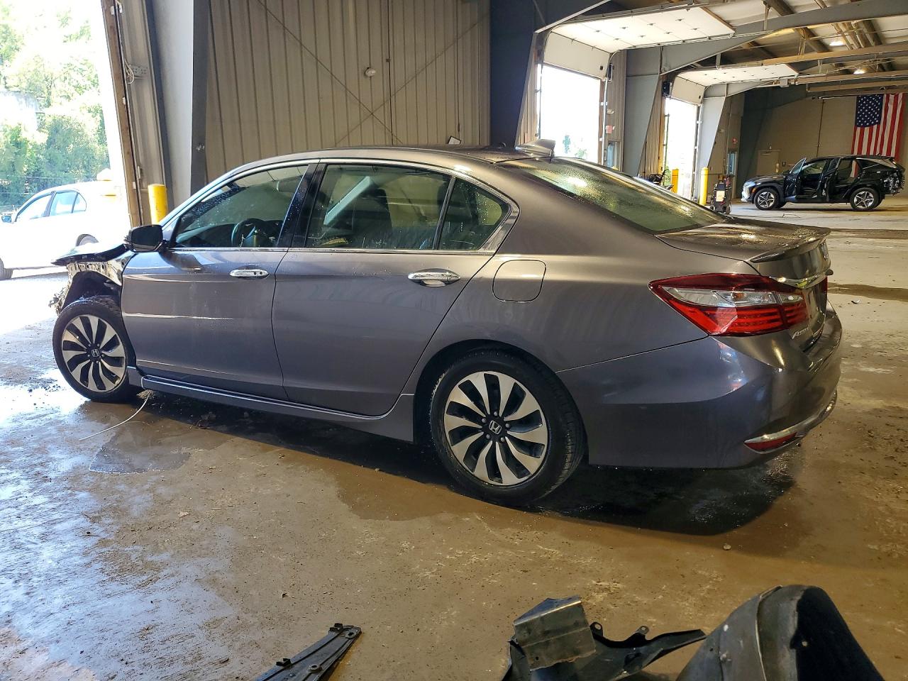 2017 HONDA ACCORD TOURING HYBRID — снимка 2