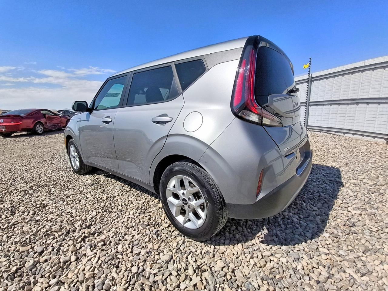 2025 KIA SOUL LX — снимка 2