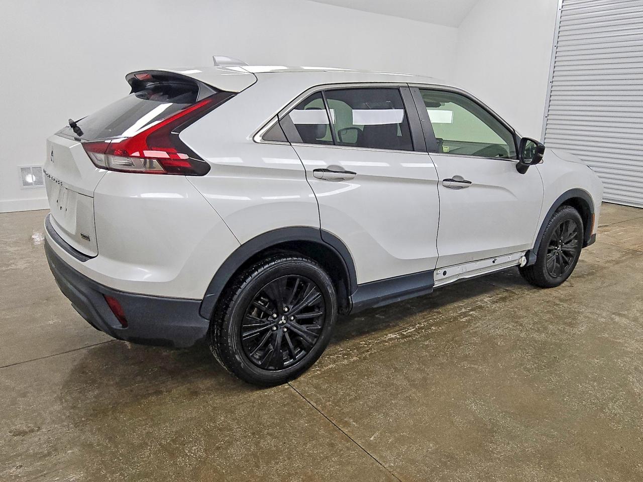 2022 MITSUBISHI ECLIPSE CROSS LE — снимка 3