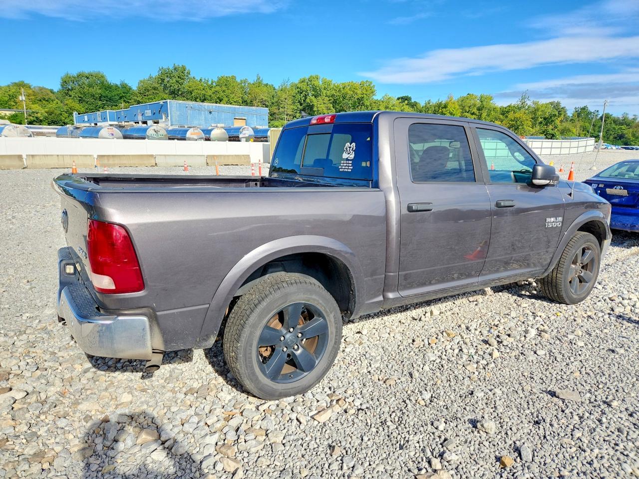 2015 RAM 1500 SLT — снимка 3