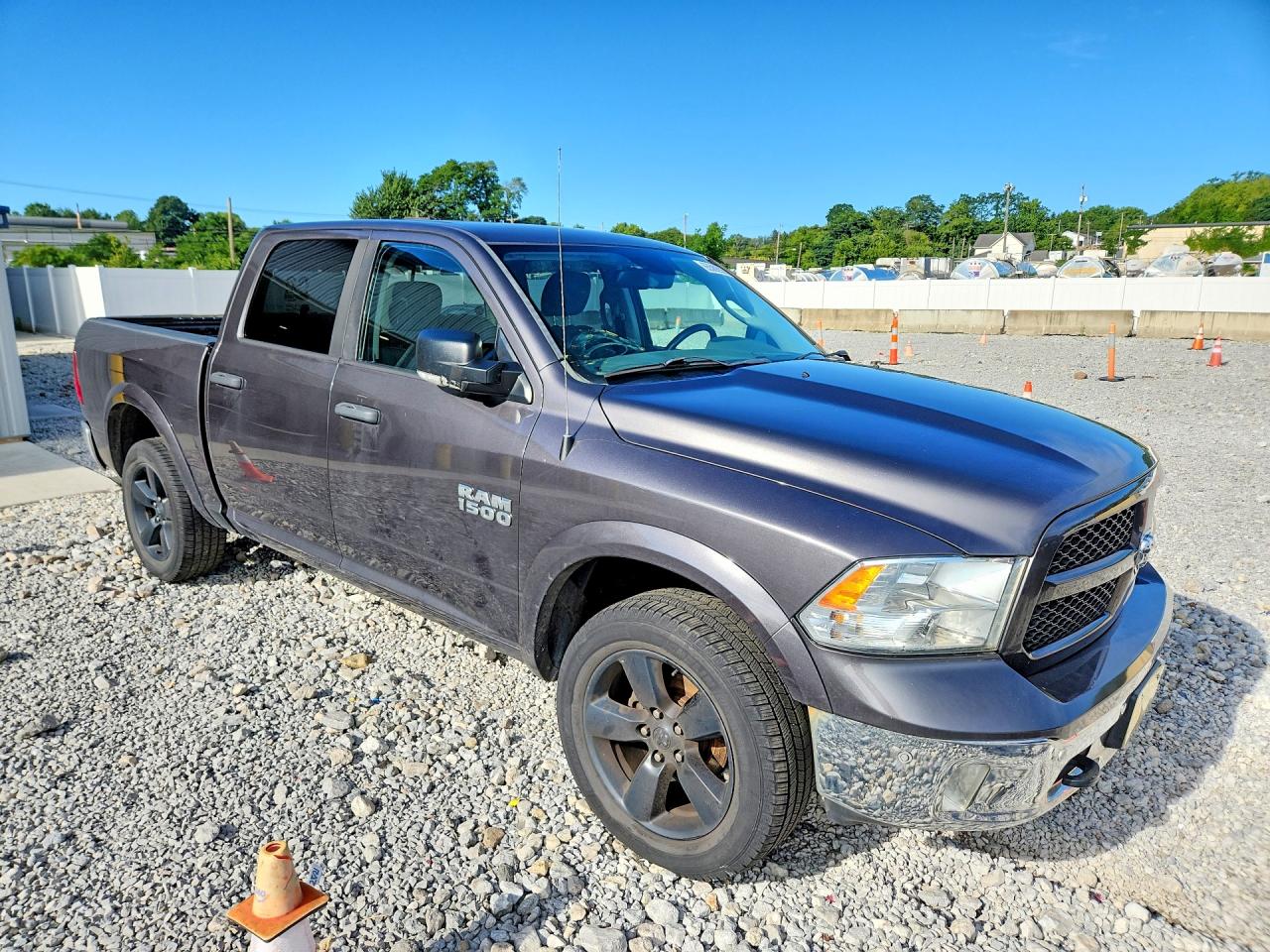 2015 RAM 1500 SLT — снимка 4
