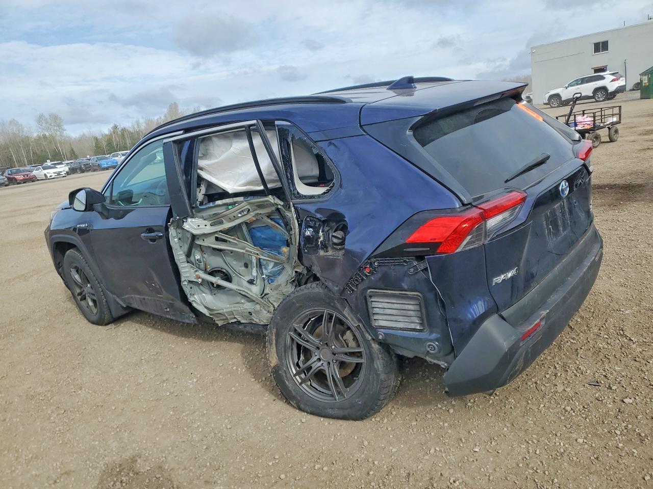 2020 TOYOTA RAV4 HYBRID XLE — снимка 2