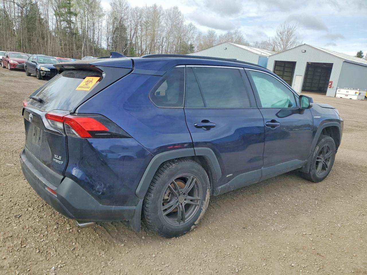 2020 TOYOTA RAV4 HYBRID XLE — снимка 3