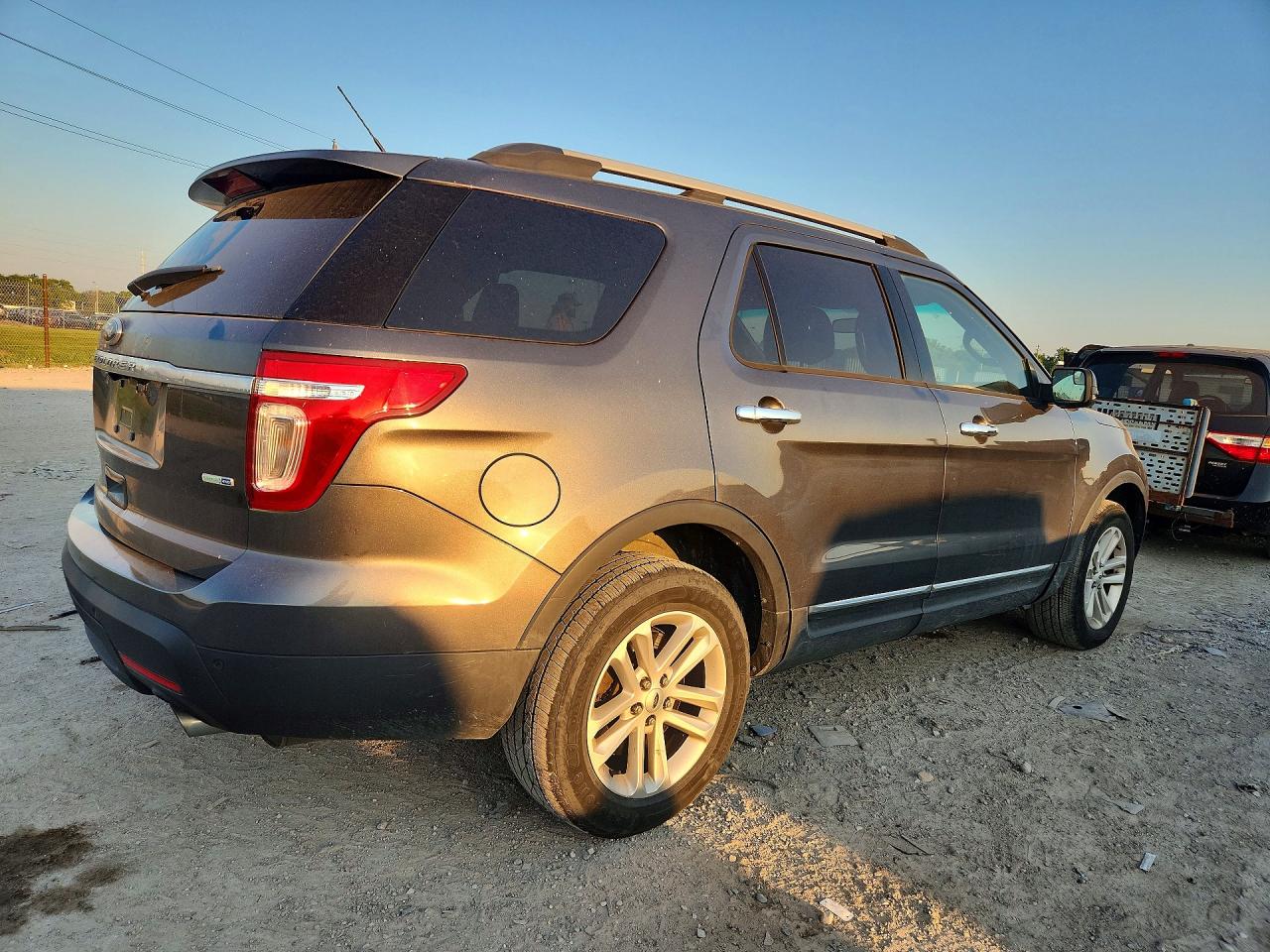 2015 FORD EXPLORER XLT — снимка 3