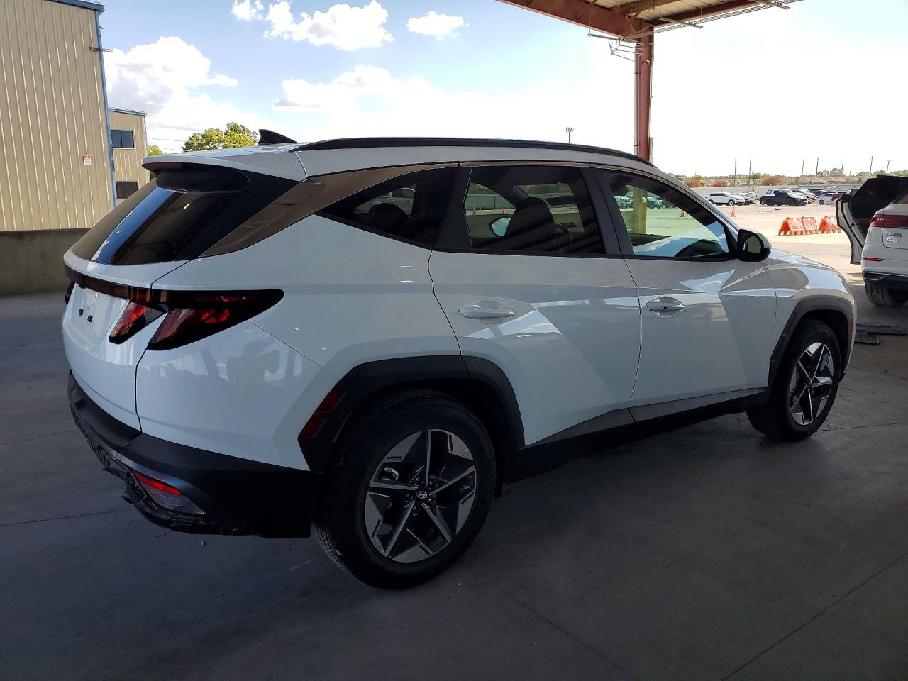 2026 HYUNDAI TUCSON SEL — снимка 3