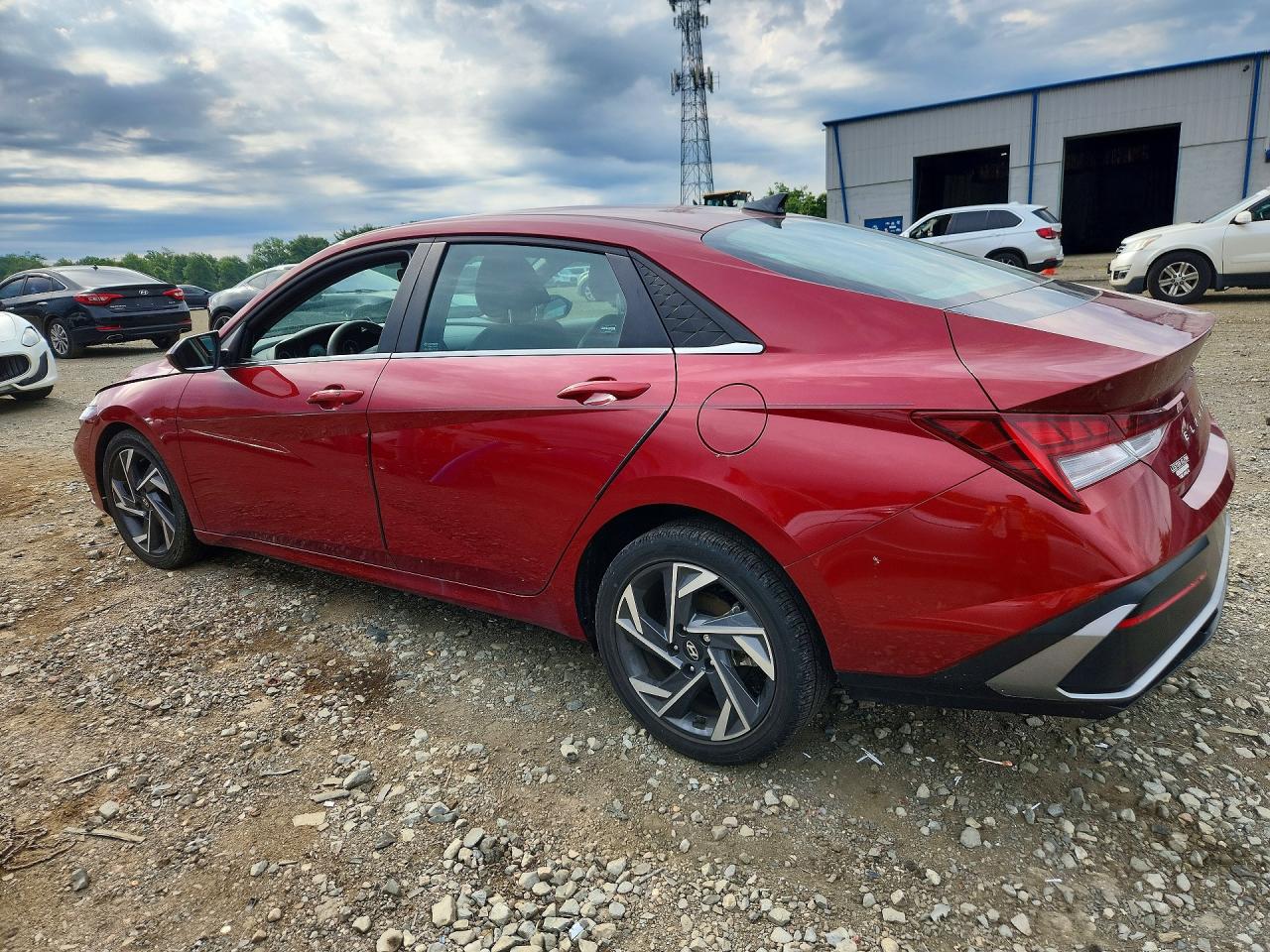 2025 HYUNDAI ELANTRA SEL — снимка 2