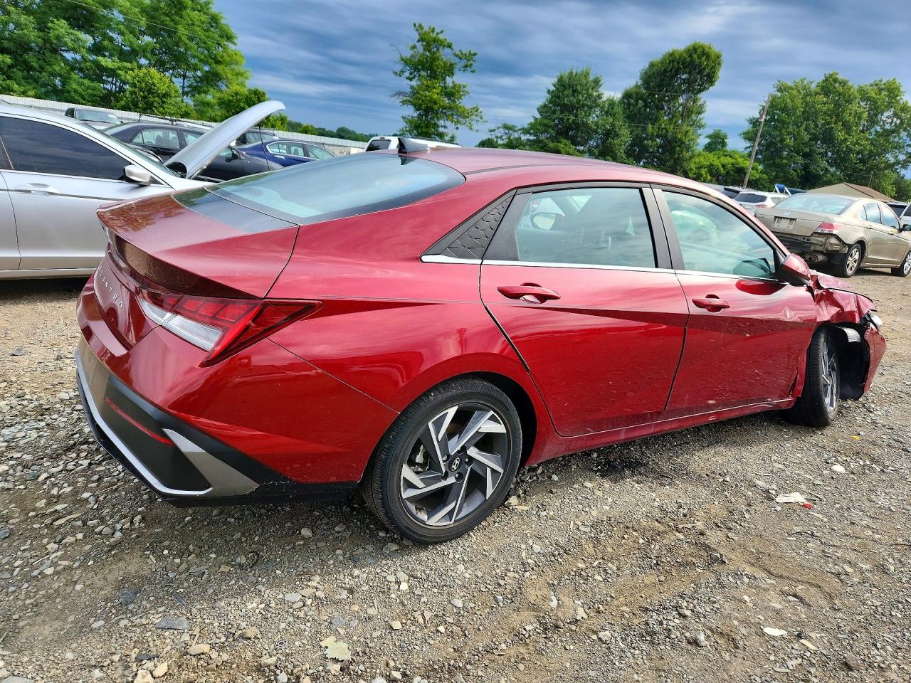 2025 HYUNDAI ELANTRA SEL — снимка 3