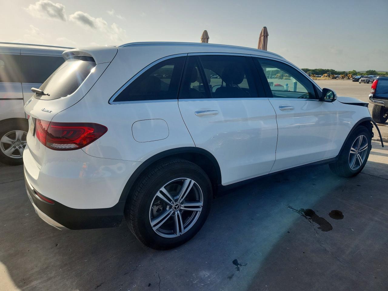 2020 MERCEDES-BENZ GLC 300 4MATIC — снимка 3