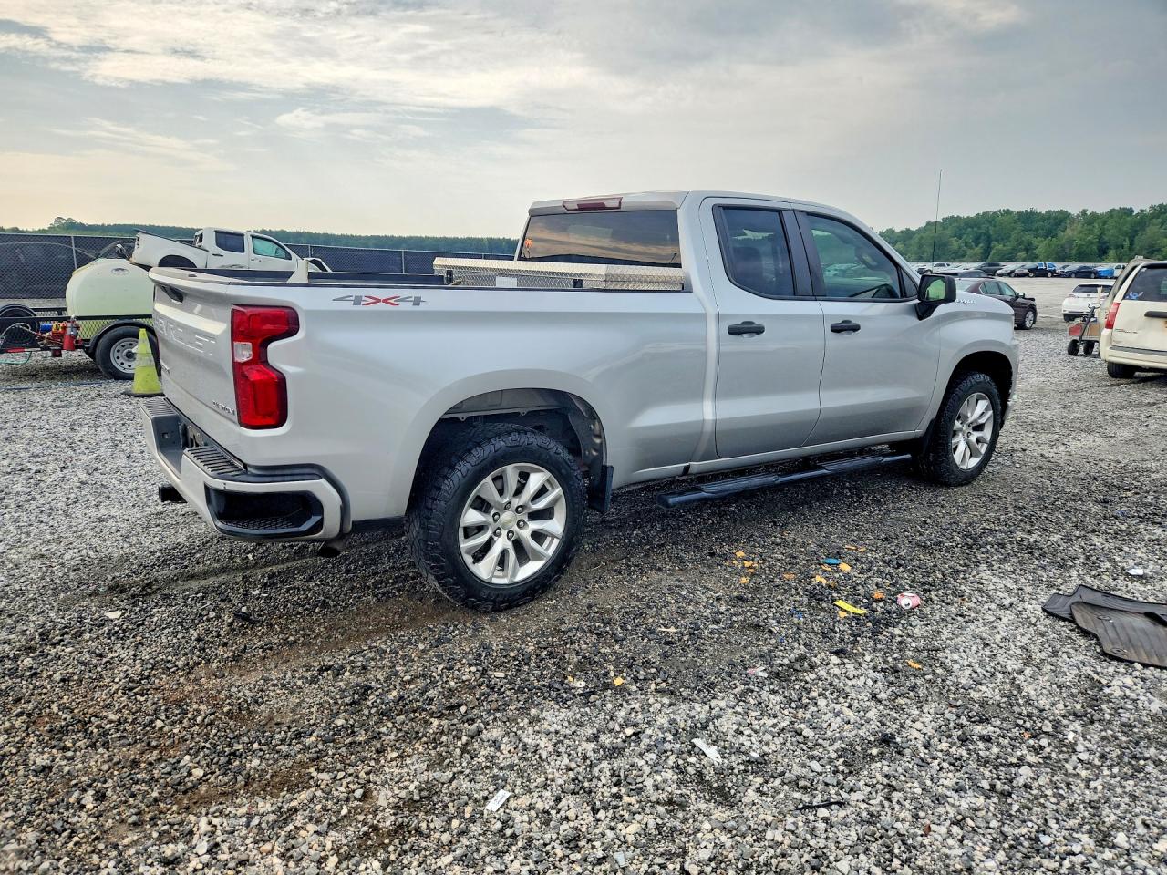 2021 CHEVROLET SILVERADO K1500 CUSTOM — снимка 3