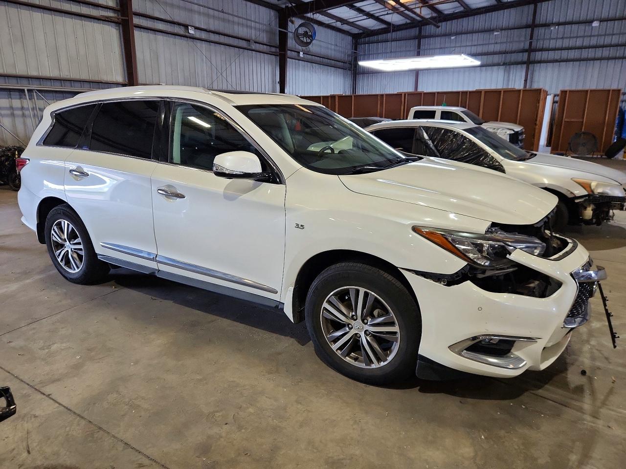 2019 INFINITI QX60 LUXE — снимка 4