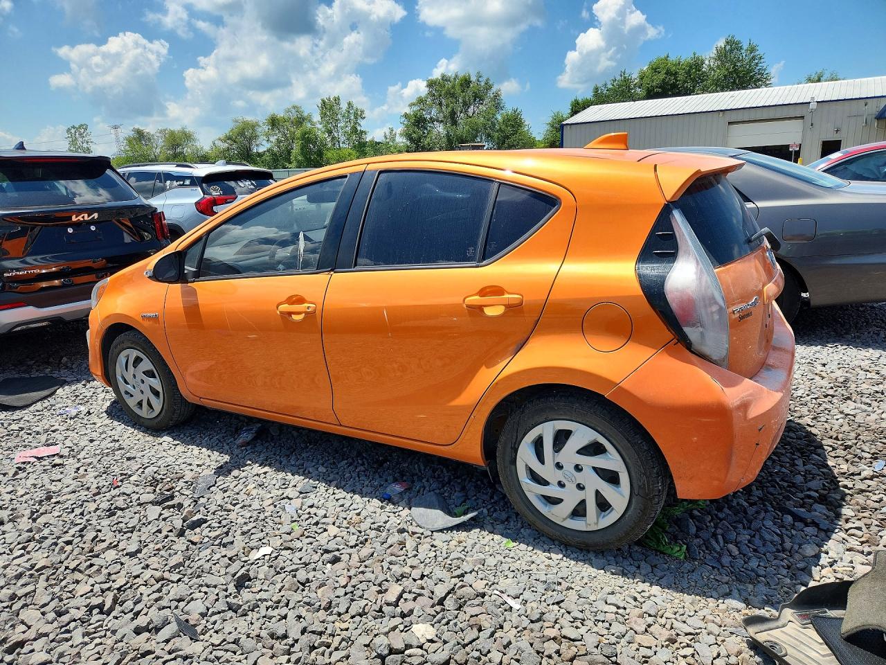 2015 TOYOTA PRIUS C ONE — снимка 2