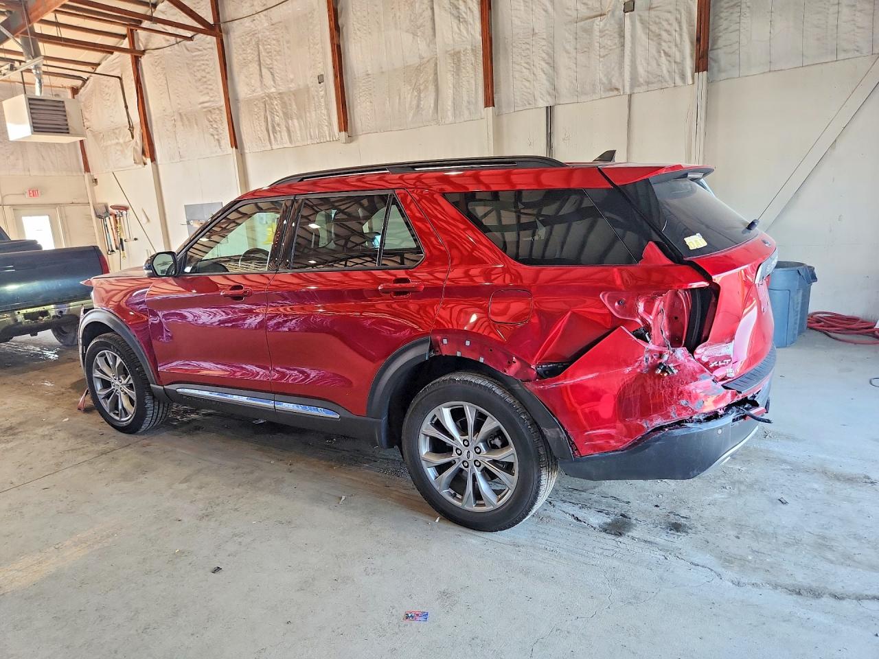 2023 FORD EXPLORER XLT — снимка 2