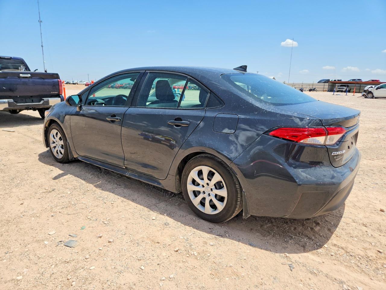 2026 TOYOTA COROLLA LE — снимка 2