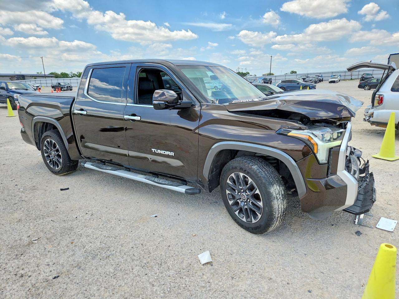 2023 TOYOTA TUNDRA CREWMAX LIMITED — снимка 4