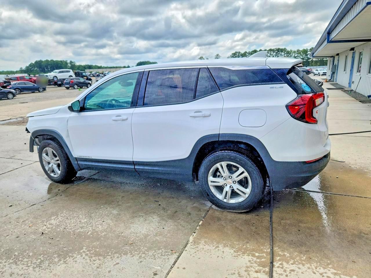 2024 GMC TERRAIN SLE — снимка 2