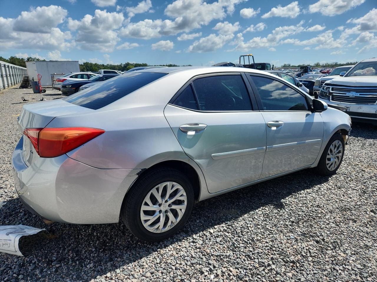 2017 TOYOTA COROLLA LE — снимка 3