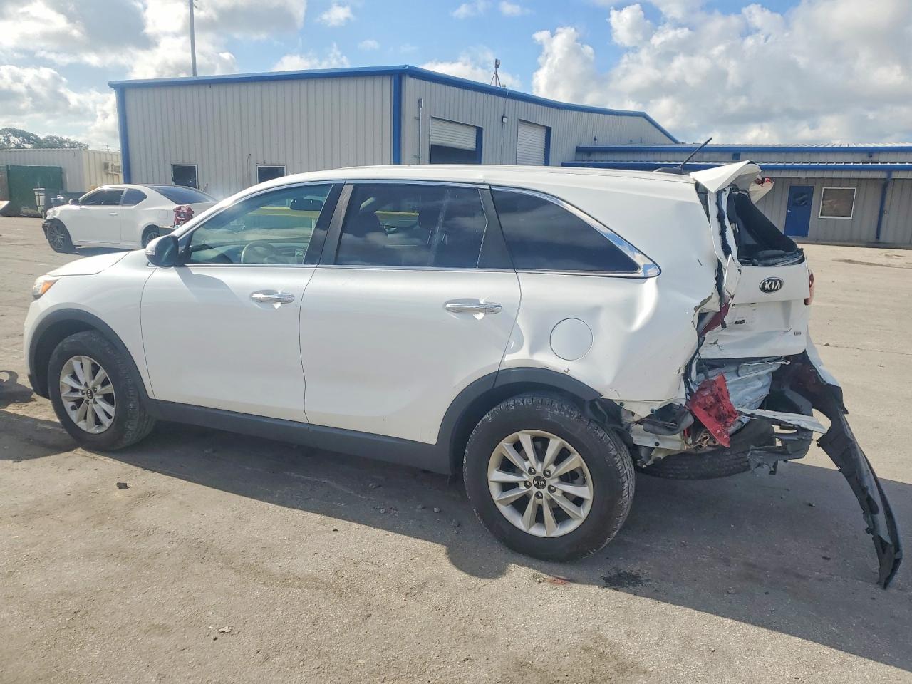 2019 KIA SORENTO LX — снимка 2