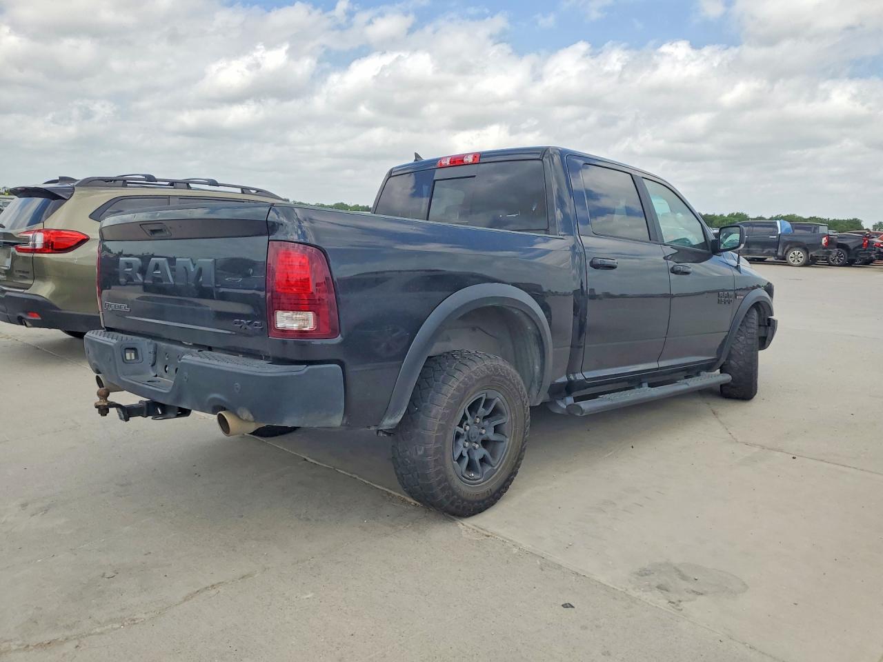 2017 RAM 1500 REBEL — снимка 3